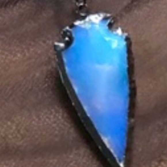 Opalite Arrowhead gunmetal Pendant Necklace - Picture 2 of 6
